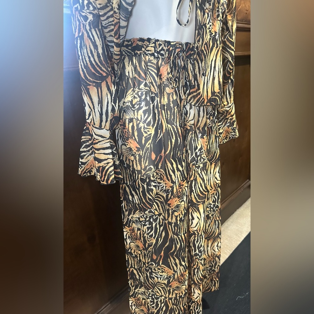 NWT SIZE M/L DOTTO LUXURY RESORT WEAR Zebra Print Pantsuit - Black and Tan - Picture 2 of 11